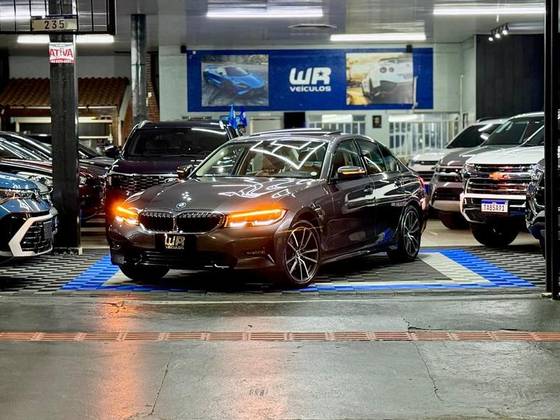 BMW 320i 2.0 16V TURBO FLEX SPORT GP AUTOMÁTICO BMW 320i 2.0 16V TURBO FLEX SPORT GP AUTOMÁTICO